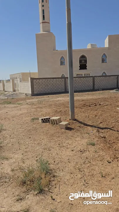 للبيع ارض 15 دونم في رجم الشامي شارعين الغدير الجنوبي 400 م عن شارع الميه