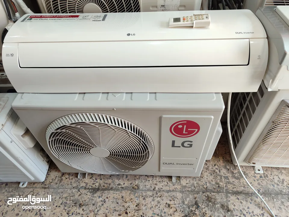 مكيفات مستعملة إنڨيرتر و عادي شامل التركيب في حالة ممتازة.