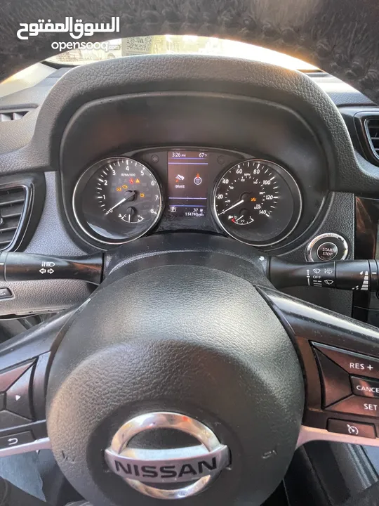 Nissan rogue 2018 model very good condition  passing done only serious buyer wattsup more