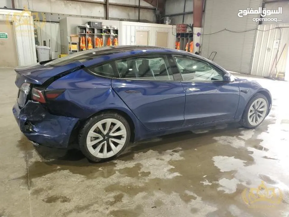 TESLA MODEL 3 2022