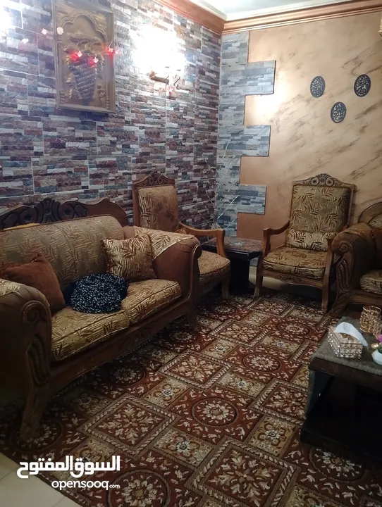 كنب موكيت برادي للبيع
