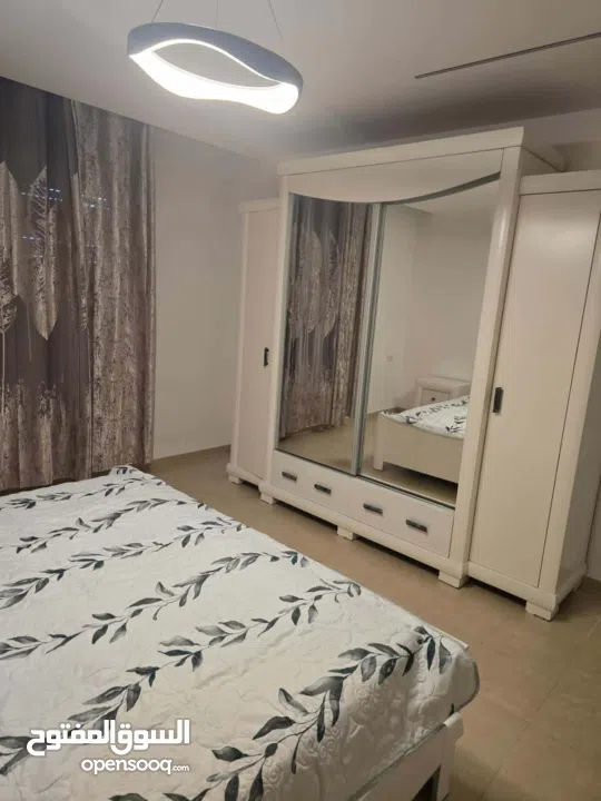 شقة في الطيرة 250 للايجار عند دوار نبيل عمرو و وفيلا نبيل عمرو