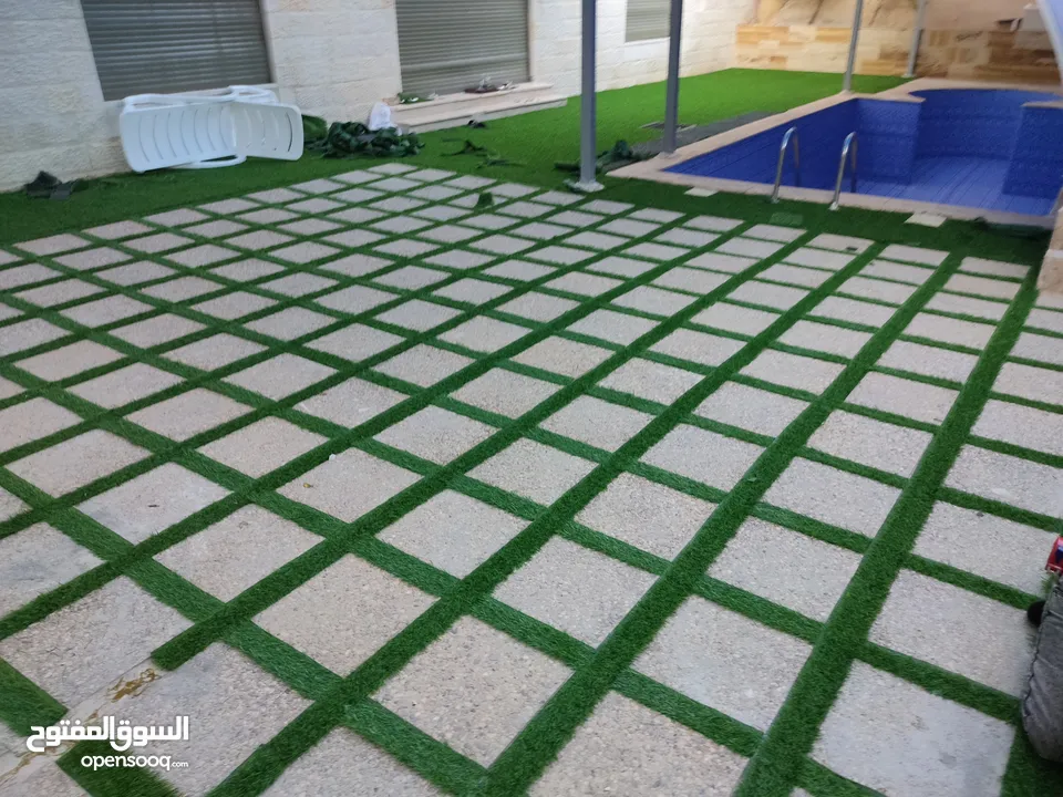 عشب صناعي اقل سعر بالمملكة وتحدي بسعر كثافة وثبات لون  يوجد صناعة  اردني  فيتنامي سعودي مصري امراتي