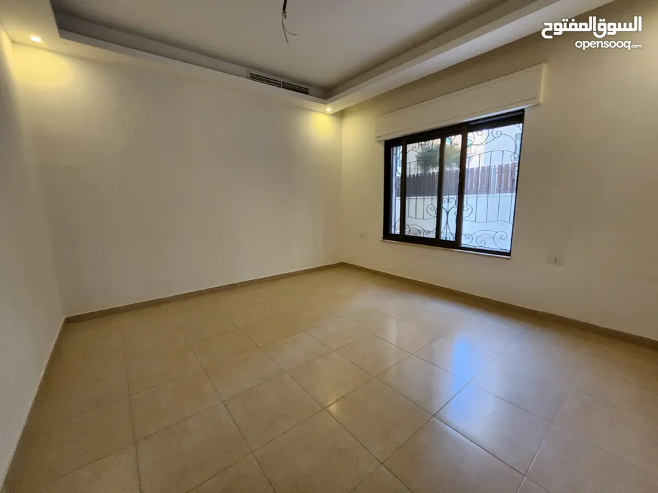 شقة فارغة للبيع في دير غبار  ref : 14242