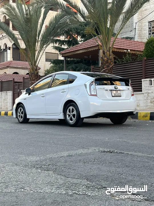 تويوتا بريوس 2013 كلين تايتل بطارية مركزيه بوضع الشركه