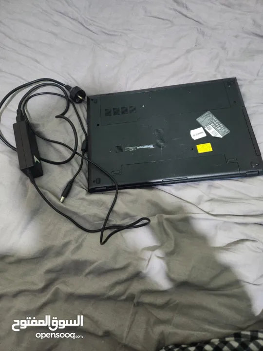 لاب توب dell مع شاحن نينتندو سويتش مع كينترولار