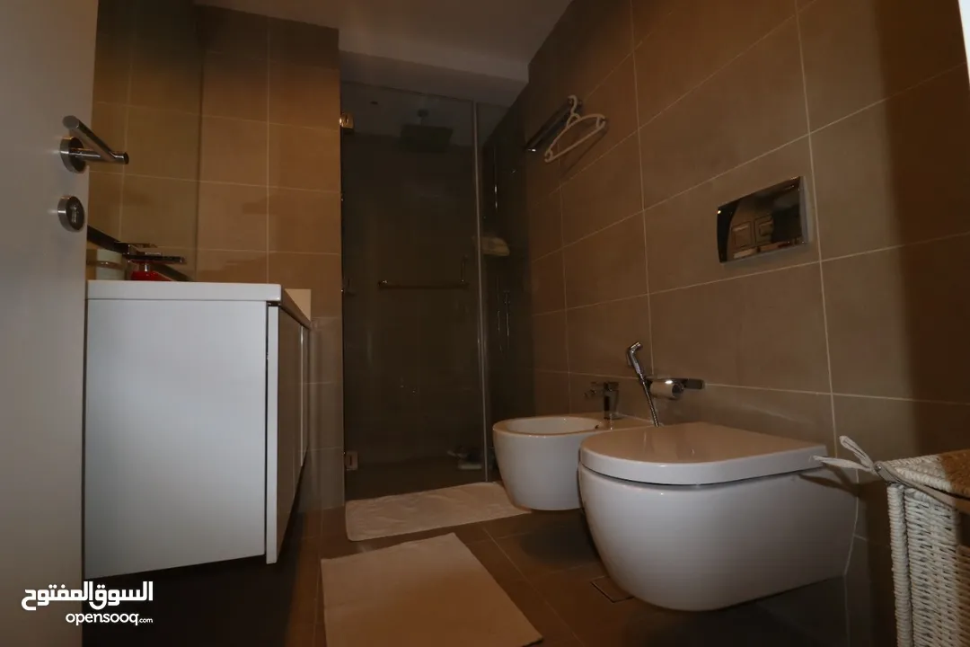 One bedroom property with a stunning view ( Property 31006 )-174830791