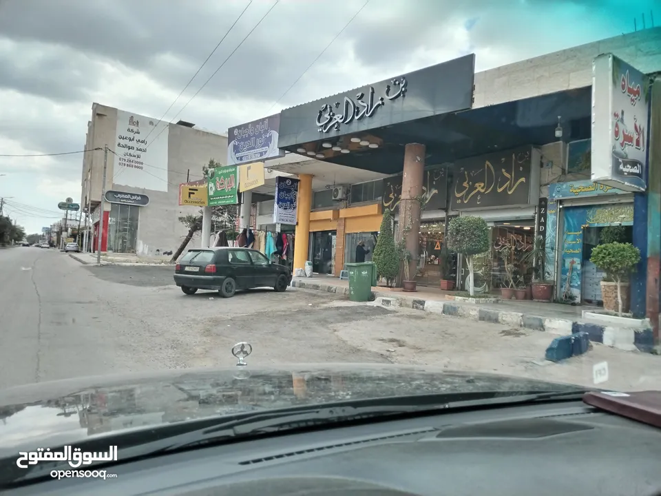 محلات تجارية للبيع