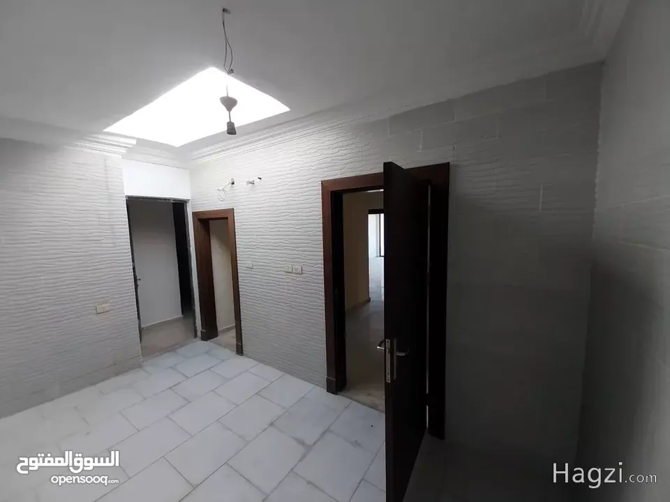 شقة 190م مميزة قرب كوزمو السابع مع روف باطلاله بنوراميه رائعة ( Property ID : 30559 )