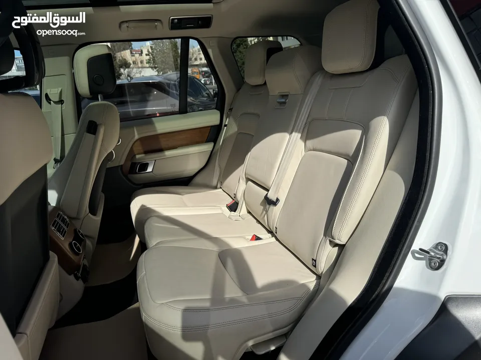 Range Rover Vogue Hse 2018 عداد قليل  وارد الوكاله المحموديه وبحاله ممتازه وبسعر مميز