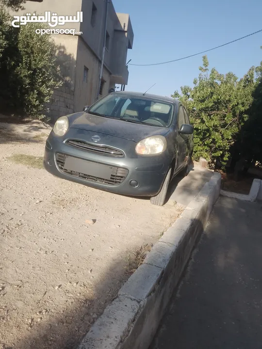 نيسان 2016