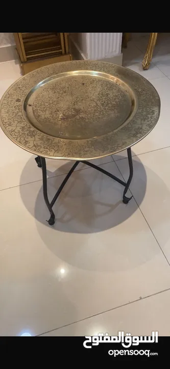 للبيع مجموعة طاولات