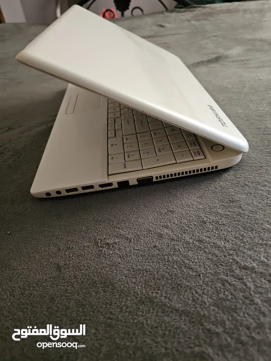 toshiba satellite   لاب توب