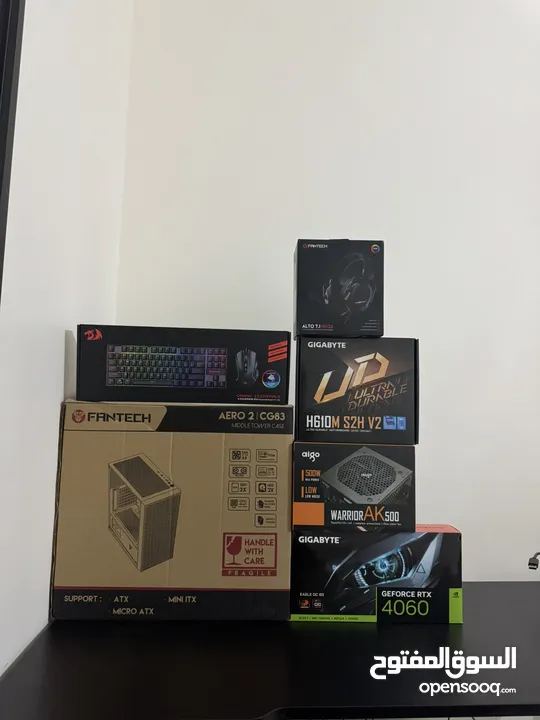 للبيع pc مواصفات بصوره
