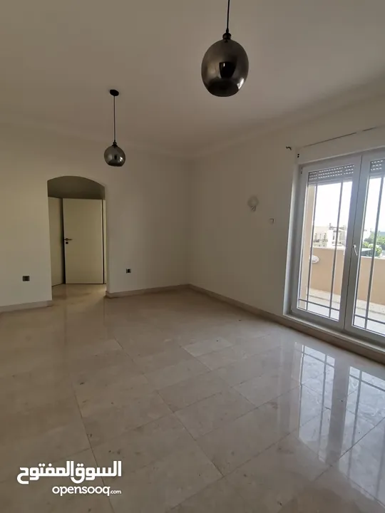 For Rent 3 Bhk +1 Villa In Al Hail North   للإيجار فيلا 3 غرف نوم + 1 في الحيل الشمالية