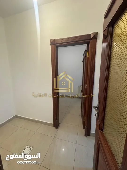 شقة فاخرة ام أذينة 4نوم 2ماستر