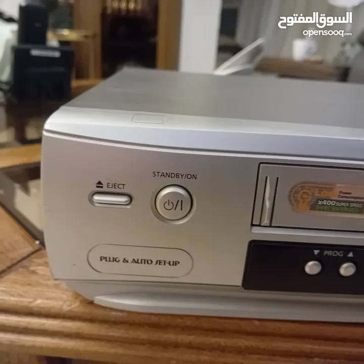 الكترونيات مستعمله للبيع ..   مشغل فيديو نوع سامسونج و مشغل did نوع conti....تلفونين  نوع Siemens