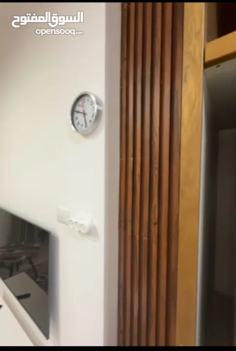 استوديو مفروش فرش فخم للبيع