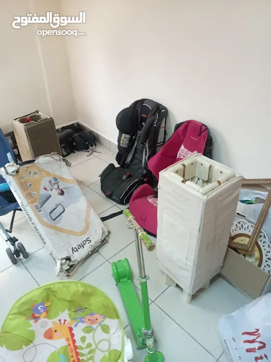 عربات ومقاعد اطفال بحاله ممتازه ماركات باسعار منافسه .. الاسعار عرووض مبينه بالشرح داخل الاعلان