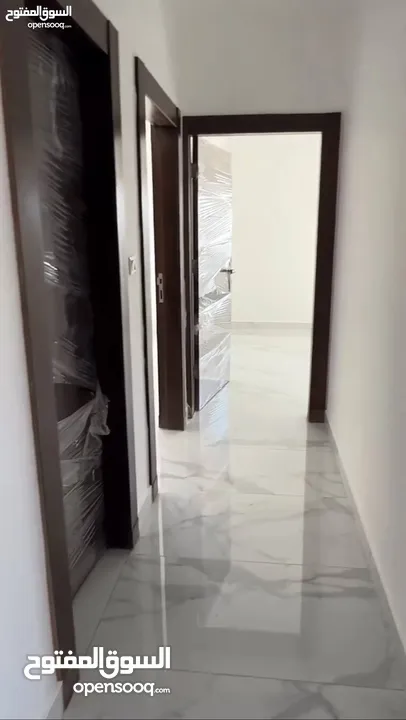 شقه في جبل الزهور منطقة مخدومة و حيوية