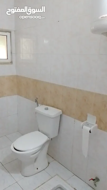 شقه طابق ارضي مدخل مستقل ليست تسويه للبيع الحي الشرقي