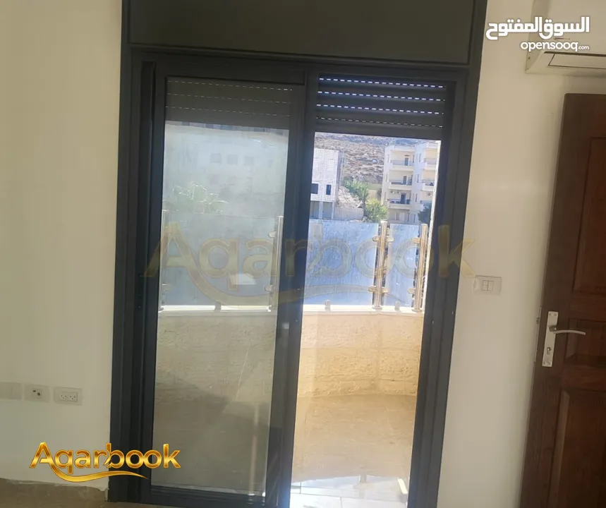شقة غير مفروشة للايجار في سطح مرحبا تشطيب حديث