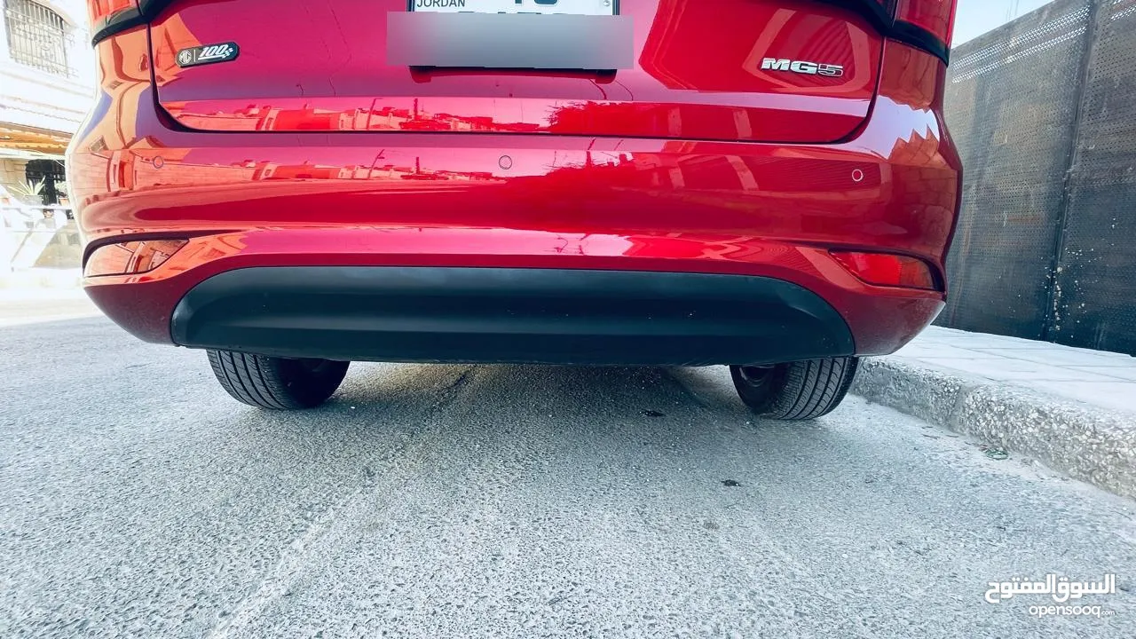 ماتور 1500CC اقتصادي MG 5 2023  سيارة نظيفة جداً  نظام ايكو لتوفير الوقود