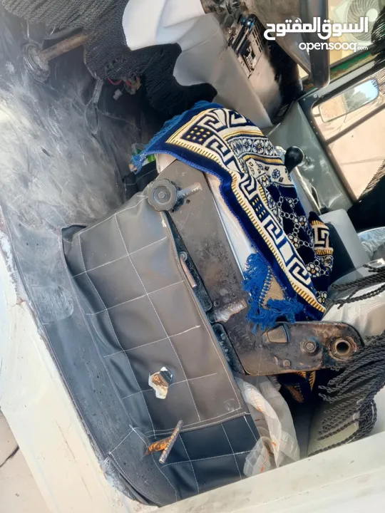 قلاب البي (LB)