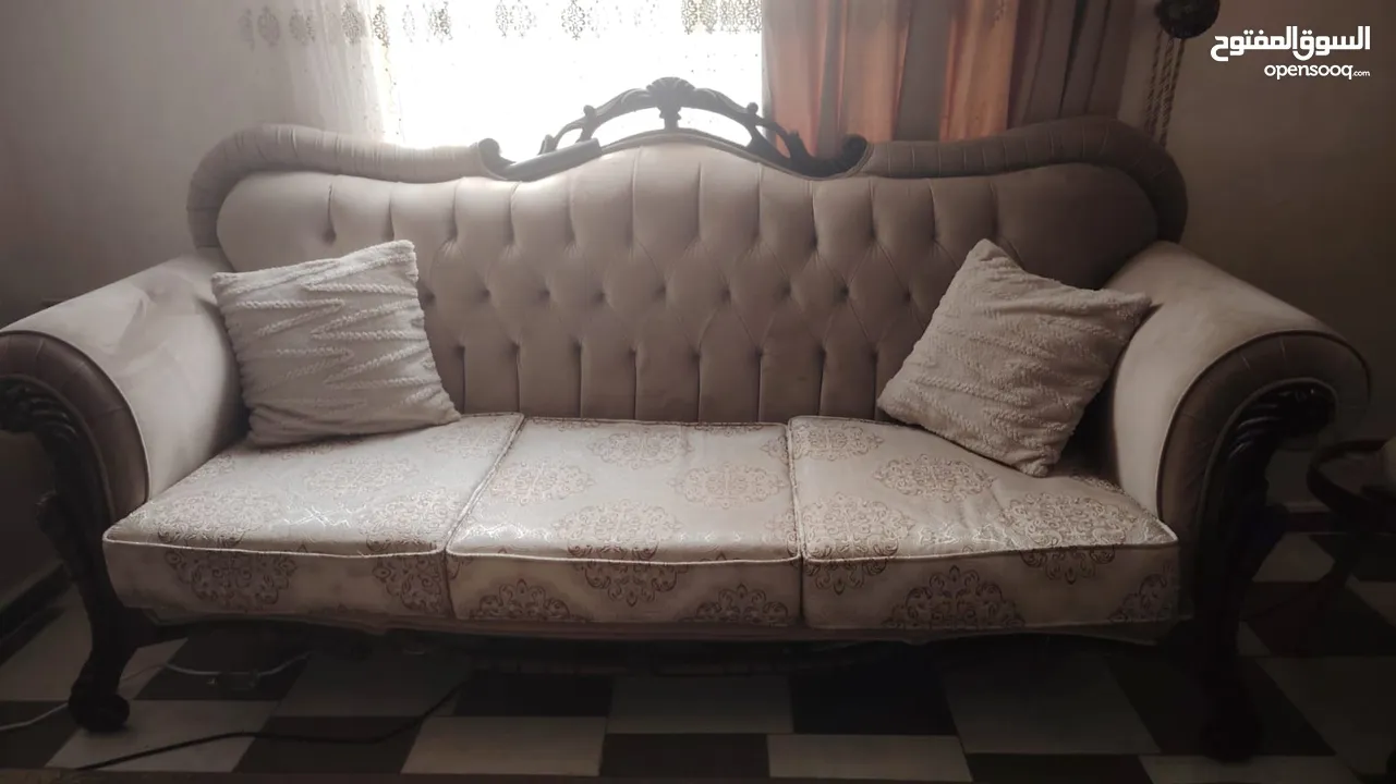 طقم كنب للبيع سبع مقاعد ب300قابل للتفاوض