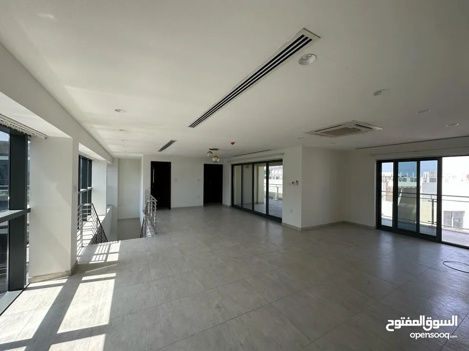 3 BR Amazing Duplex Penthouse Apartment for Rent – Muscat Hills