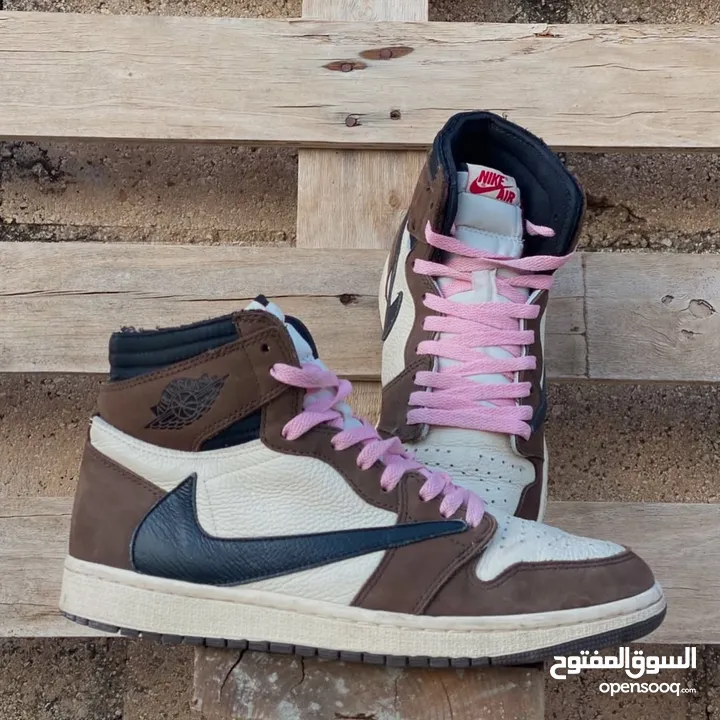 Travis Scott X Nike Air Jordan 1 OG Mocha