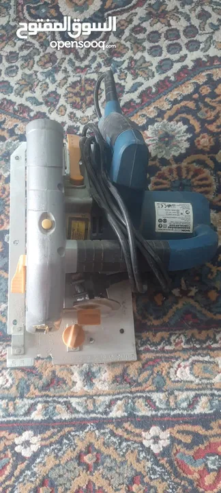 عدة نجارة للبيع بحالة جيدة