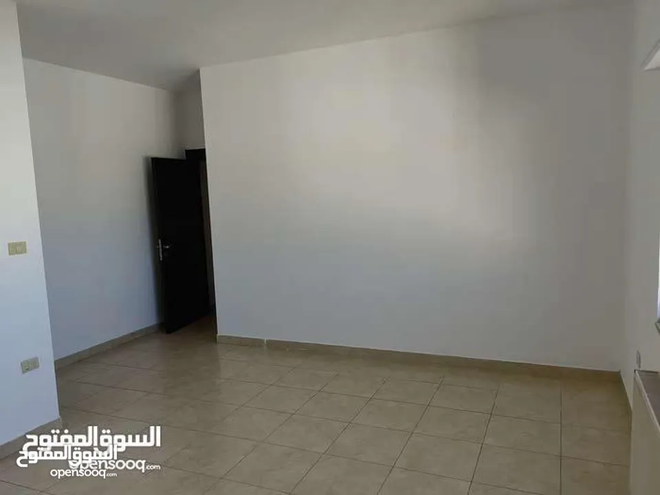 شقة فارغة للأيجار طابق ثالث - ضاحية النخيل - 190م - (1108)