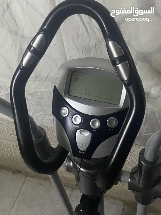 جهاز رياضة كروس (cross trainer)مستعمل خالي من الأعطال بحالة ممتازة