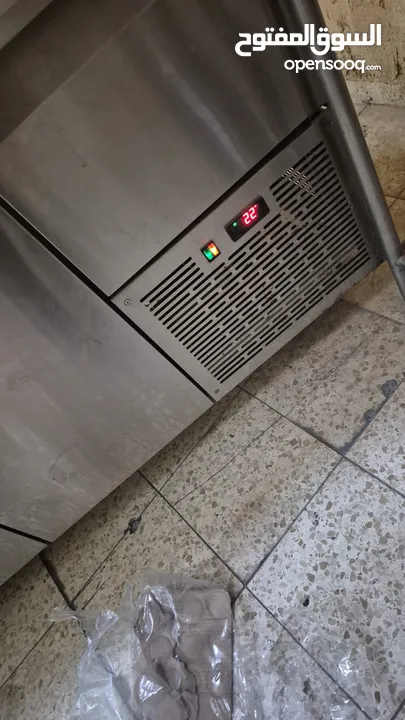 براد مطعم جديد