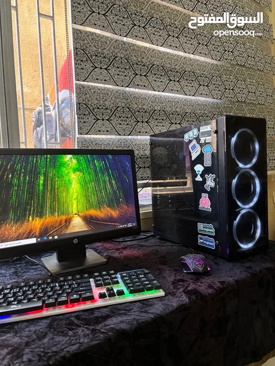 Pc gaming للبيع مع كلشي