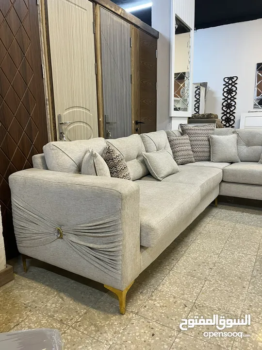 طقم كورنر جديد طقم العرض في المعرض