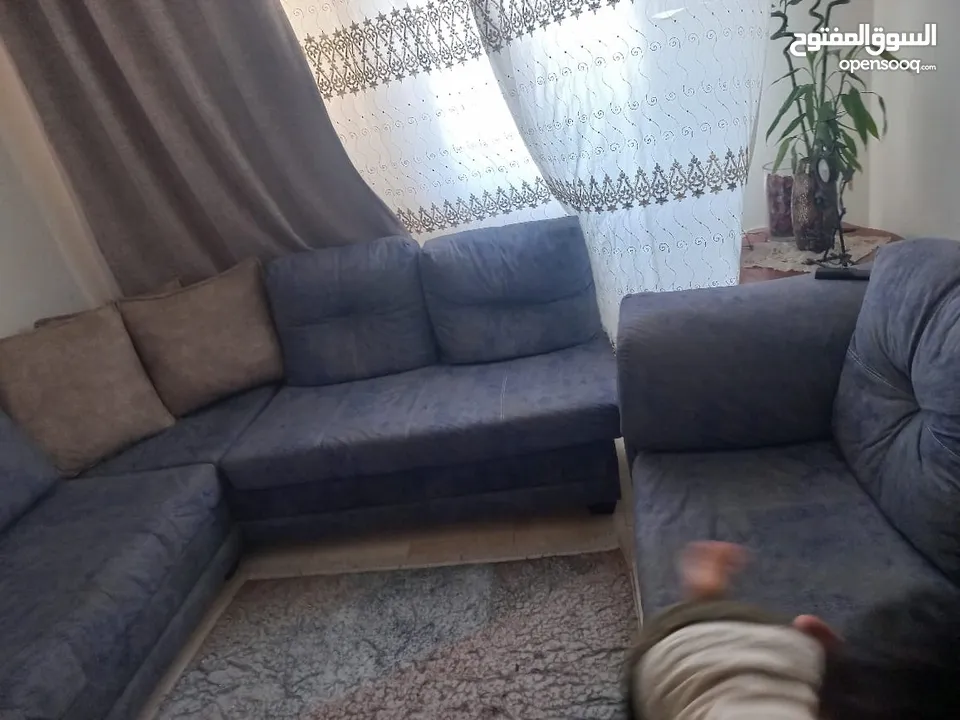 كورنر 9 مقاعد سحبات في مرج الحمام للبيع