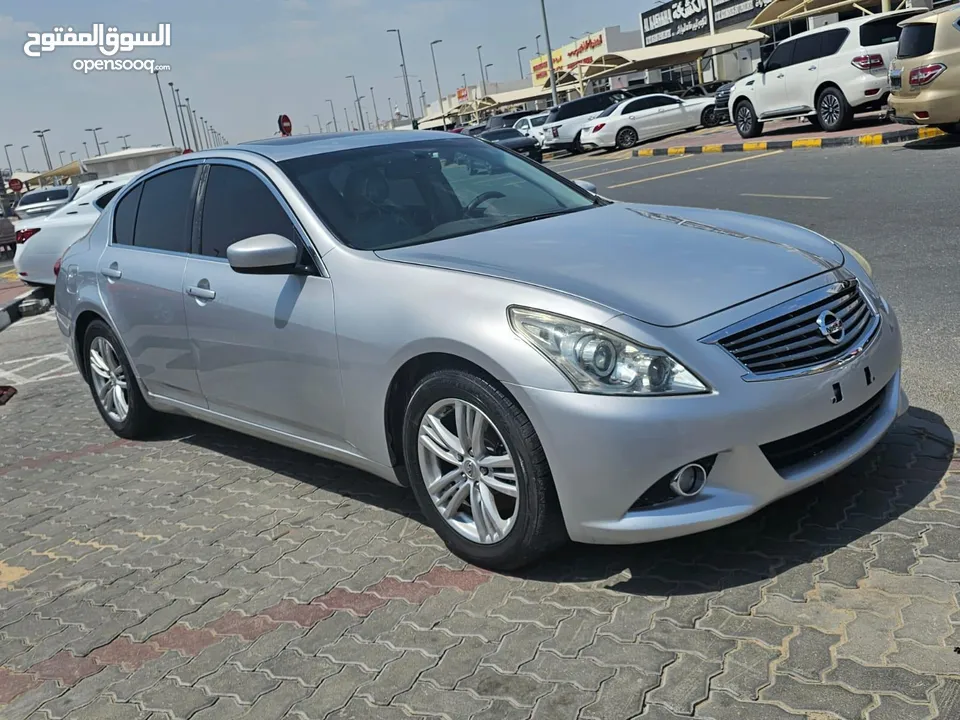 Infiniti G37 2012