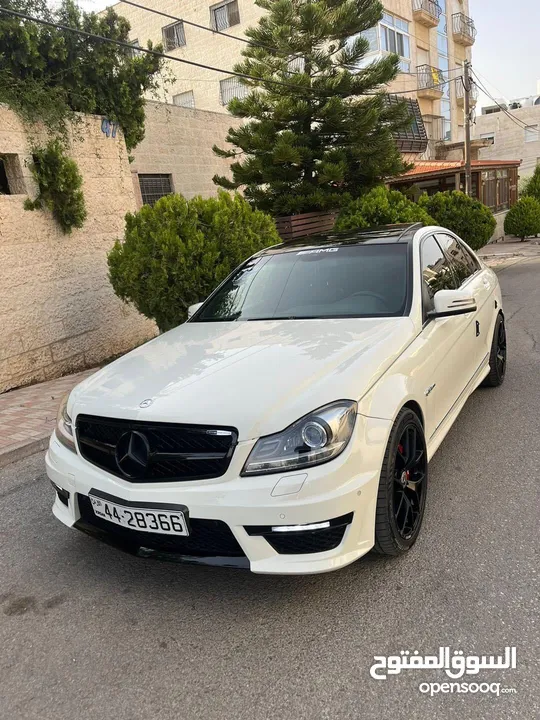 C200 cgi 2012 kit 63 Amg فحص كامل دون ملاحظات سيارة مميزة