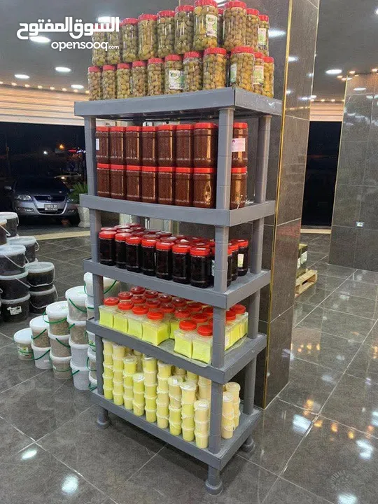 رفوف بلاستيك قوية ومتينة