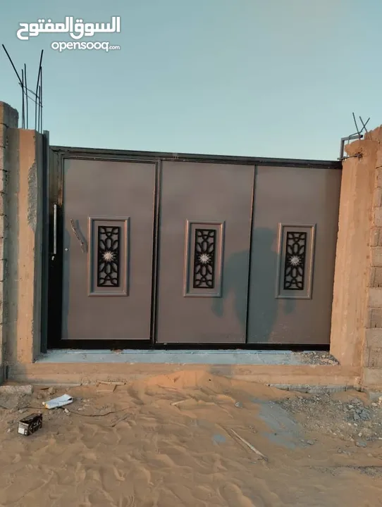 تصنيع وتركيب ابواب الليزر