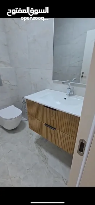 شقه للبيع في رافات