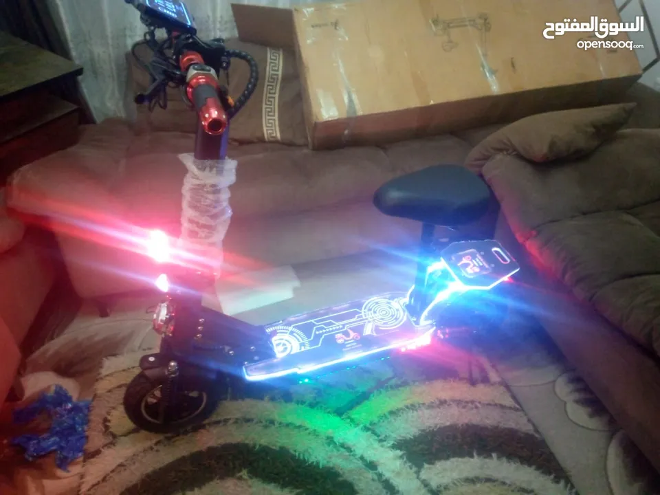 مطلوب اسكوترات شحن