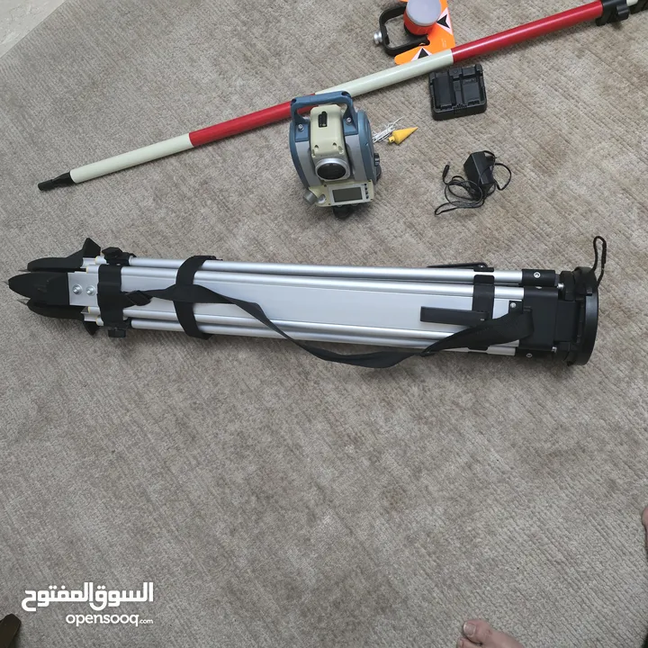 جهاز total station focus 8