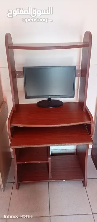 كمبيوتر pc  مع جميع الاكسسوارات