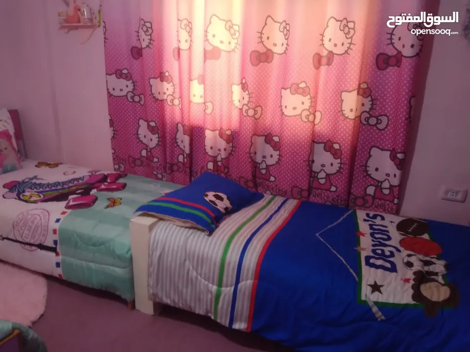 غرفة نوم اطفال كاملة متكامله برادي وموكيت وفرشات
