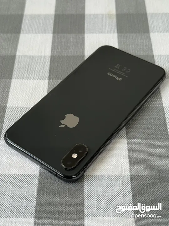Iphone xs space gray 64GB used like new