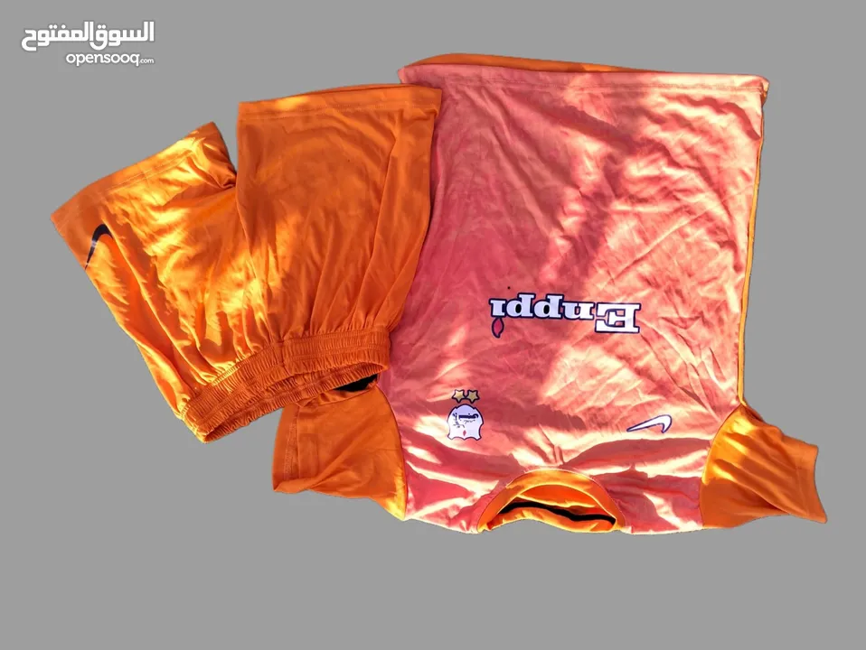 تي شارتات كرة قدم جملة للبيع  وتصميم حسب الطلب