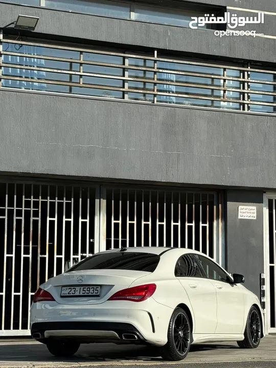 Mercedes Benz CLA 180